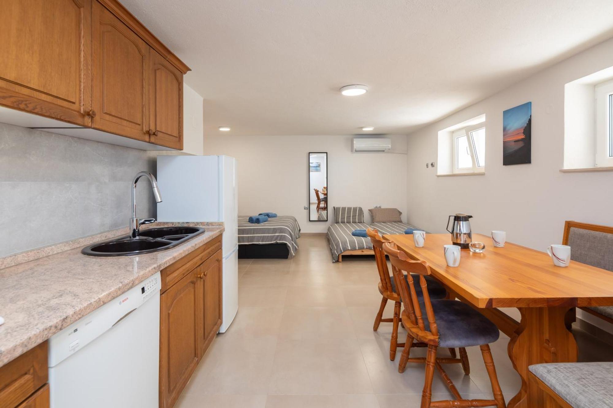 Sunshine Suites Omiš Kültér fotó