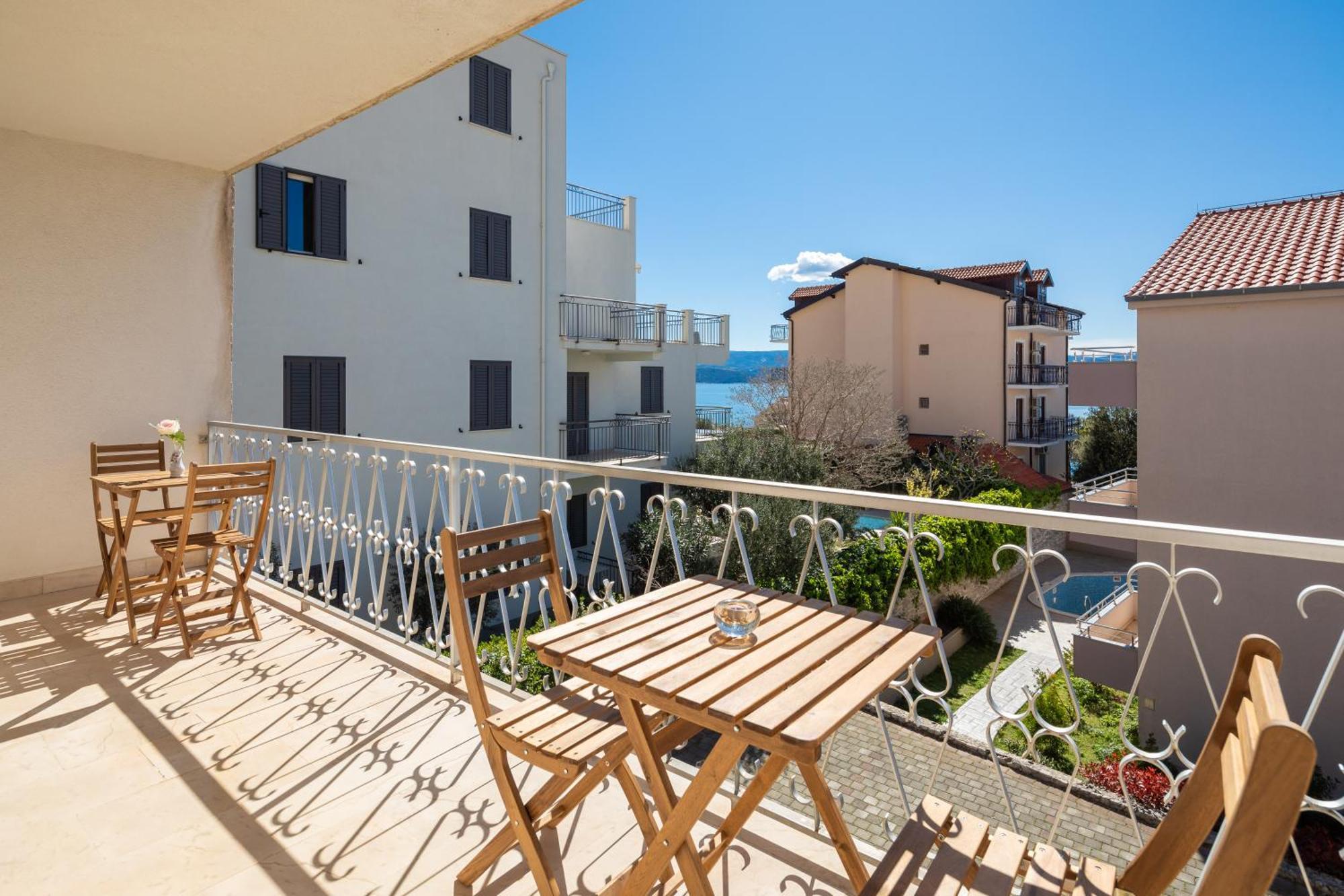 Sunshine Suites Omiš Kültér fotó