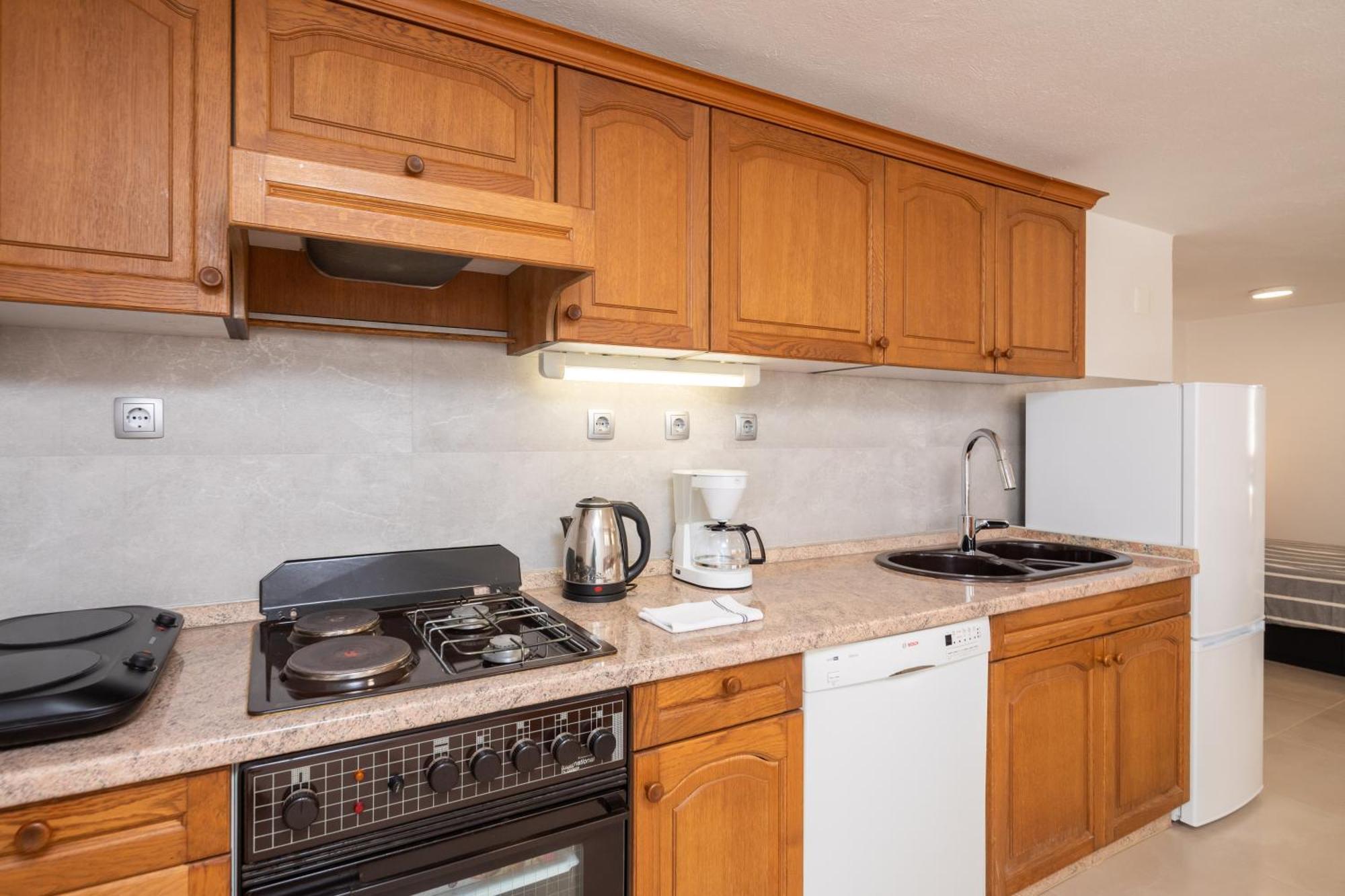 Sunshine Suites Omiš Kültér fotó