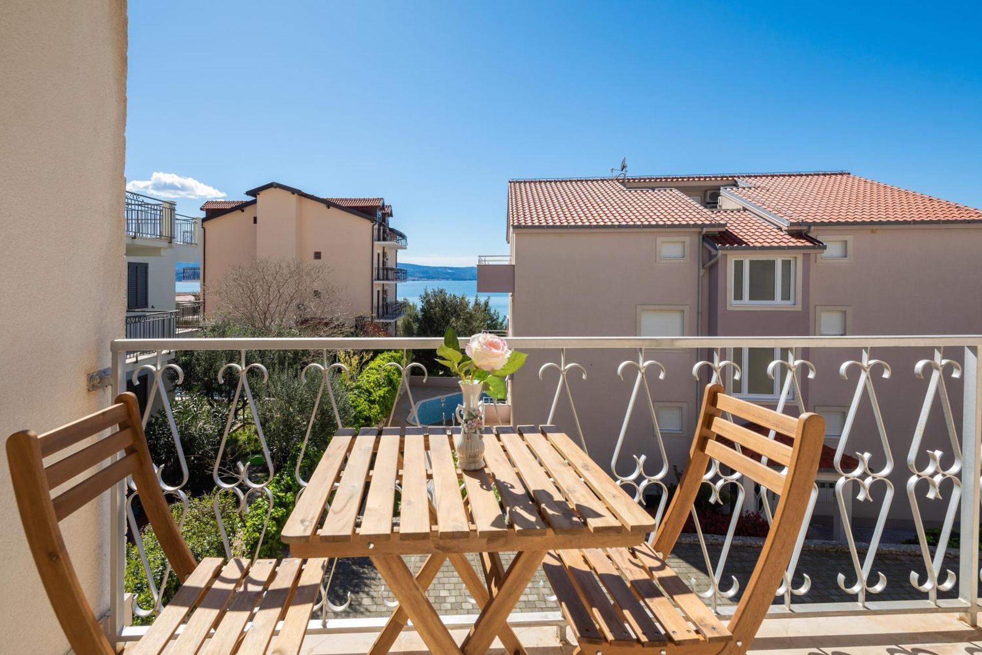 Sunshine Suites Omiš Kültér fotó