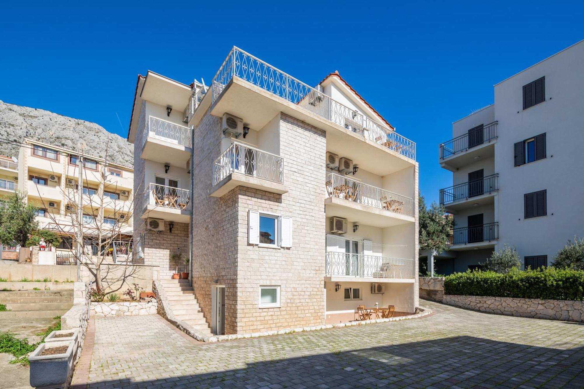 Sunshine Suites Omiš Kültér fotó